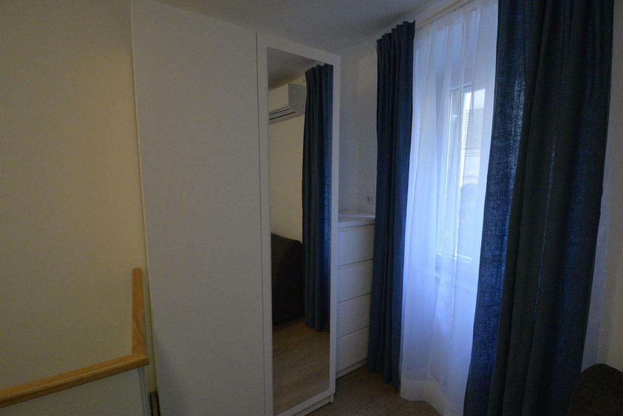 Apartments And Rooms Oliva เซรส ภายนอก รูปภาพ
