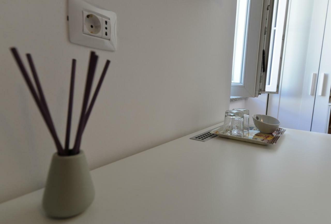 Apartments And Rooms Oliva เซรส ภายนอก รูปภาพ